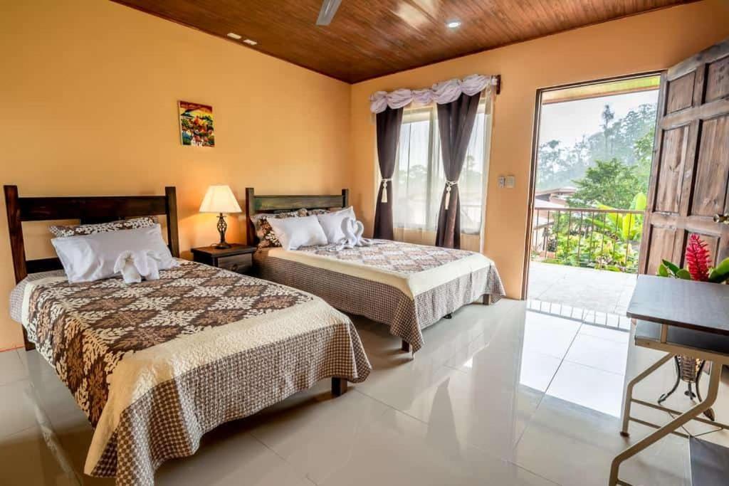 Aunty Arenal Lodge La Fortuna Zewnętrze zdjęcie