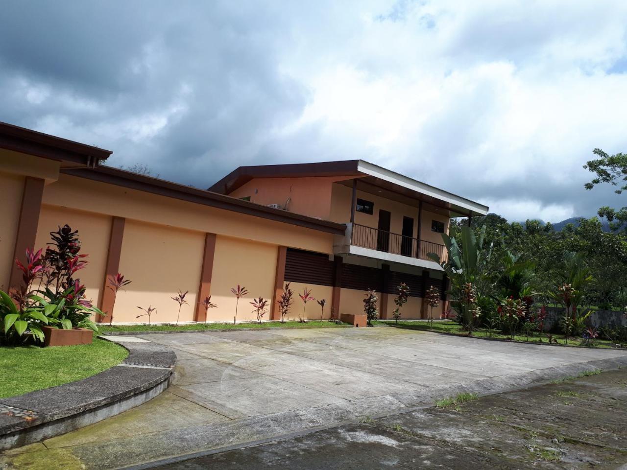 Aunty Arenal Lodge La Fortuna Zewnętrze zdjęcie